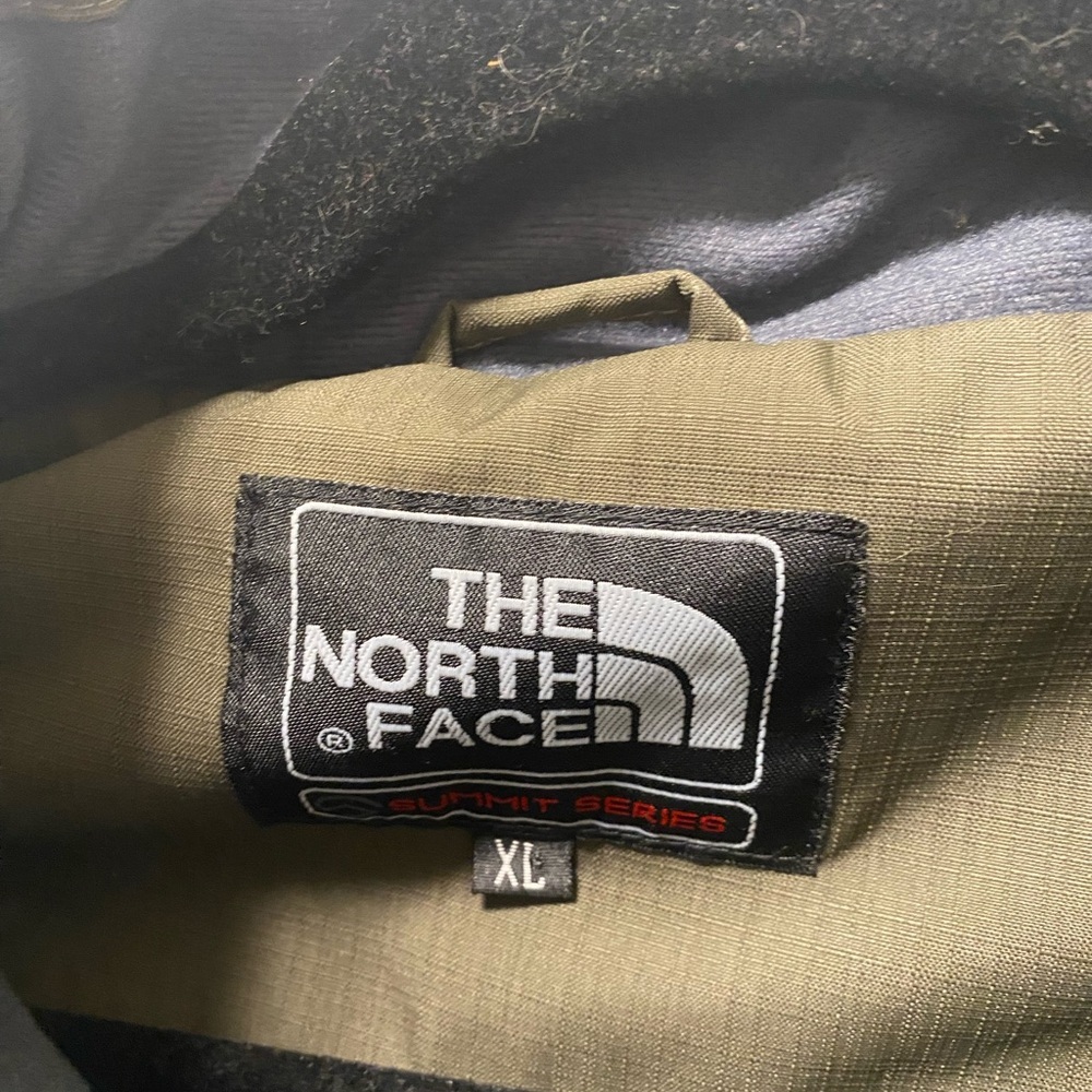 The North Face Summit jacket - Picture 8 of 13